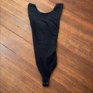 Abercrombie & Fitch Black CrossBack Open Sleeveless Bodysuit Size Small